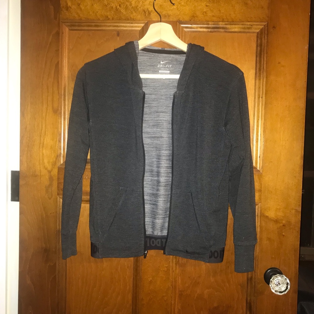 Nike jacket - Picture 2 of 5